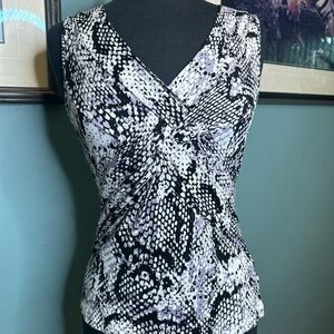 cable & Gauge Women's Sleeveless Snakeskin Fitted Print Top size Medium